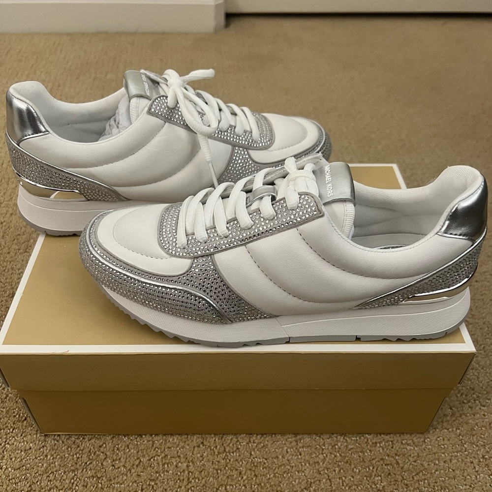 Michael Kors Andi Quilted Leather Trainer Sneaker White Silver Size 8 NEW in Box